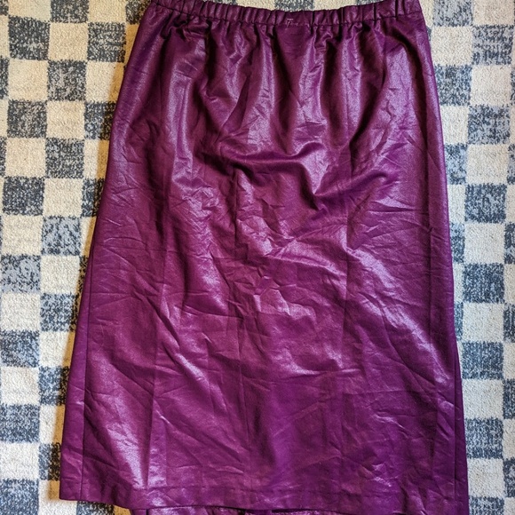 Purple Skirt - Picture 3 of 3